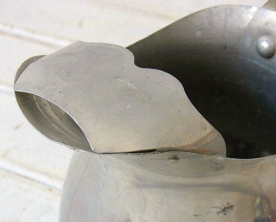 アルミ製・アンティーク・ジャグ/ピッチャー/ガーデニング USA