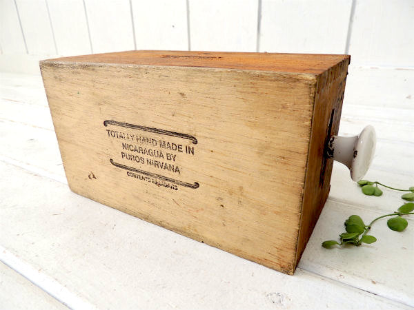 【CHURCHILL】チャーチル・取っ手付き・葉巻の小さなアンティーク・木箱/ウッドボックス