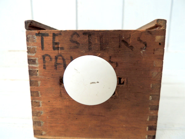 【CHURCHILL】チャーチル・取っ手付き・葉巻の小さなアンティーク・木箱/ウッドボックス