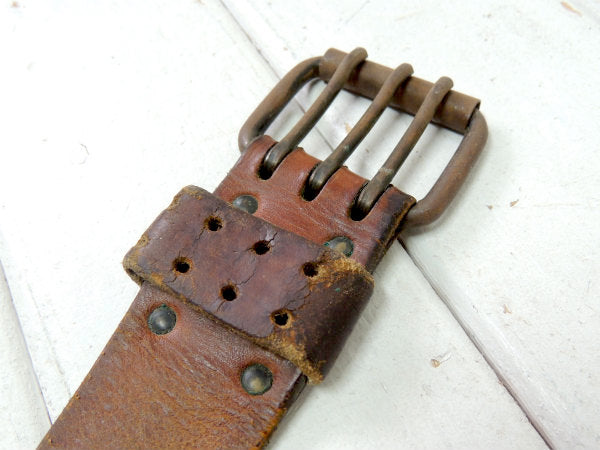 Harness Steerhide ヴィンテージ・3つ穴・OLD・レザーベルト・ベルト・古着 USA