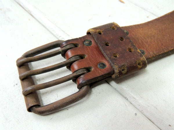 Harness Steerhide ヴィンテージ・3つ穴・OLD・レザーベルト・ベルト・古着 USA