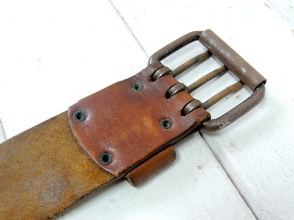 Harness Steerhide ヴィンテージ・3つ穴・OLD・レザーベルト・ベルト・古着 USA