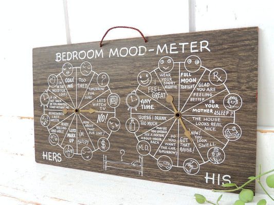 【BEDROOM MOOD METER】ビンテージ・サインプレート/ウォールデコ・看板・USA・壁掛