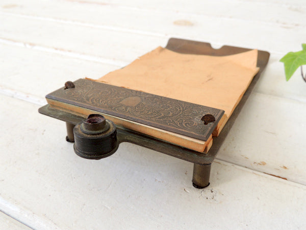 1910〜1920's 繊細 花柄 真鍮製 アンティーク・オールド OLD メモホルダー バインダー USA