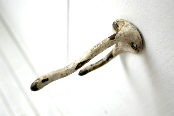 アイアン製ペンキ・ホワイト・アンティーク・ウォールフック・フック・インダストリアル・工業系