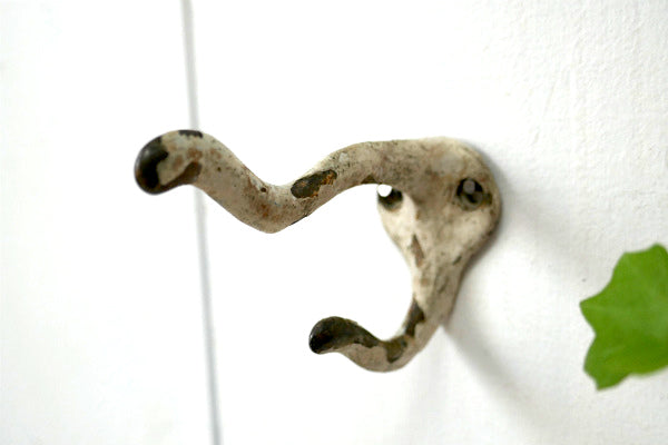 アイアン製ペンキ・ホワイト・アンティーク・ウォールフック・フック・インダストリアル・工業系