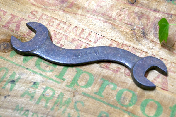 DROP FORGED・アイアン製・OLD・ヴィンテージ・レンチ&スパナ・工業系・ガレージ