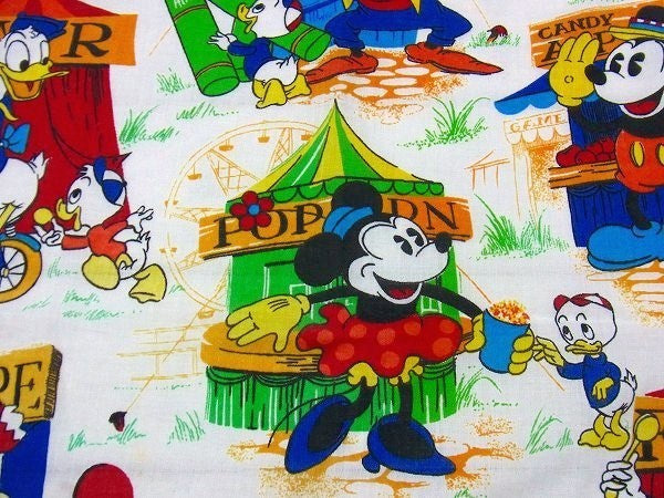 【OLDミッキーマウス】ミッキー&フレンズ・お祭り柄・ヴィンテージ・カーテン/生地/ファブリック