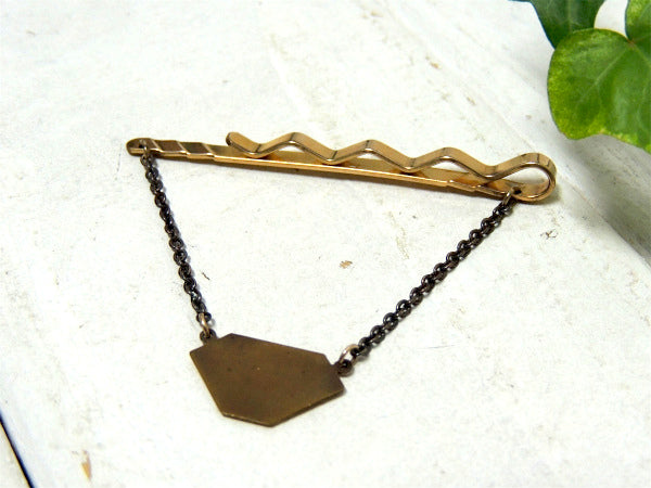 【SIMMONS社製】トラディショナルスタイル・アンティーク・タイピン・ゴールド色・チェーン付き