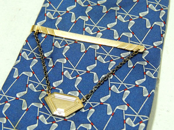 【SIMMONS社製】トラディショナルスタイル・アンティーク・タイピン・ゴールド色・チェーン付き