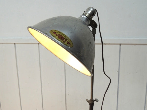 Victor インダストリアル・ヴィンテージ・フロアランプ・スタンドライト・スタジオランプ USA