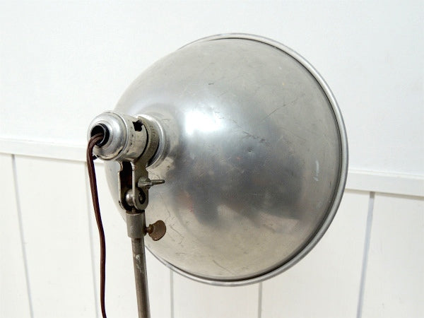 Victor インダストリアル・ヴィンテージ・フロアランプ・スタンドライト・スタジオランプ USA