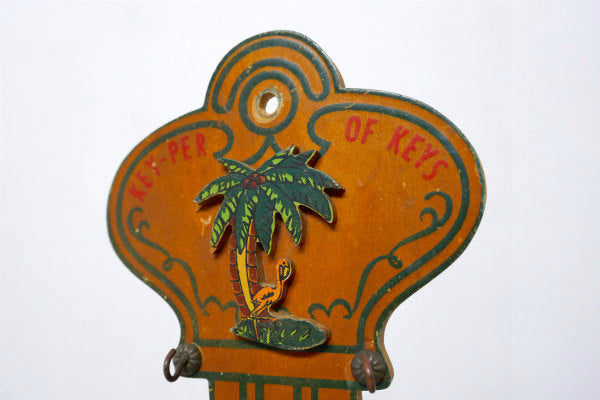 鍵モチーフ・ヤシの木&フラミンゴ柄・木製・ヴィンテージ・キーフック・鍵フック・壁飾り・ウォールデコ