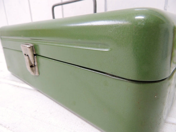 【VICTOR】オリーブグリーン色・2段式・ヴィンテージ・タックルボックス/タックルケース/工具箱