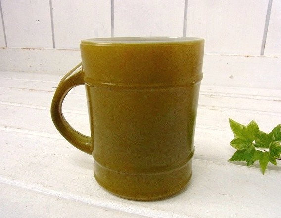 【Fire King】ファイヤーキング・オリーブ色・レンジャーマグ/バレルマグ USA