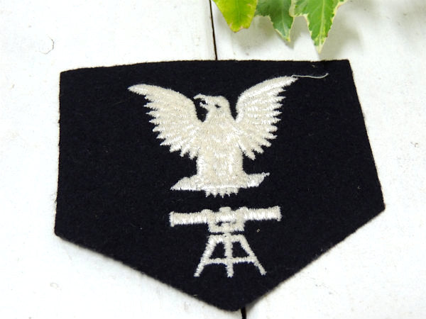 【イーグル・ 鷲】ブラック×ホワイト・ミリタリー・ヴィンテージ・刺繍ワッペン
