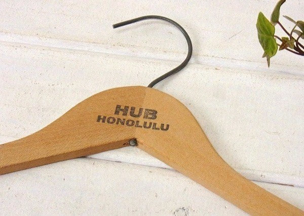 【HUB HONOLULU】ヴィンテージ・木製ハンガー USA