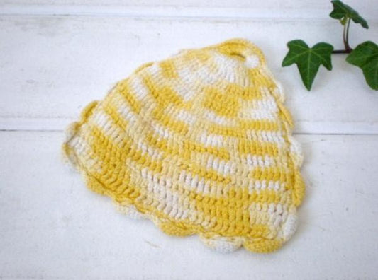 USA・ハンドメイド・シェル型・手編みヴィンテージ・ポットホルダー(イエロー)