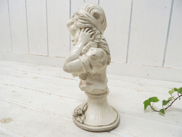 Universal Statuary 1971年・耳に手をあて音色を聞く少女・ビンテージ・人形 オブジェ  置物