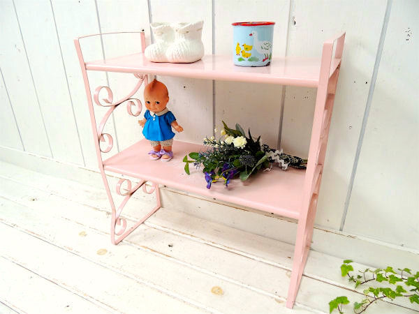 ベビーピンク色・2段式・脚付きアンティーク・シェルフ/飾り棚/ディスプレイシェルフ USA