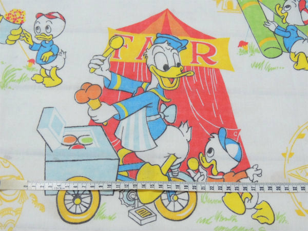 【ミッキー&フレンズ】OLDミッキー・お祭り柄・70'sヴィンテージ・ユーズドシーツ(フラット)