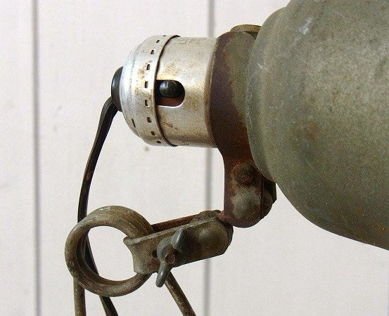 【LEVITON】ブリキ製・ヴィンテージ・クリップライト/ポータブルランプ/照明 USA