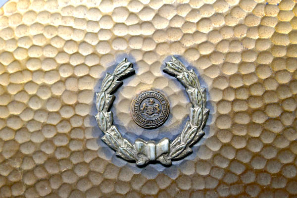 METAL ARTS・大学記念品・ブロンズ製・アンティーク・ブックエンド・本立て・ブックスタンド