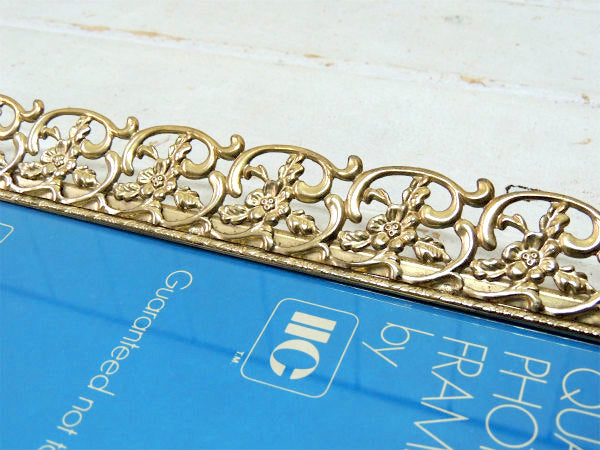 IIC フラワーモチーフ・透かしデザイン・アンティーク・フォトスタンド・写真立て・フレーム 額 装飾