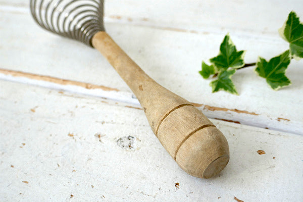 シャビー 木製ハンドル コイル式 ヴィンテージ ハンドミキサー 泡立て器 エッグウィスク ホイッパー