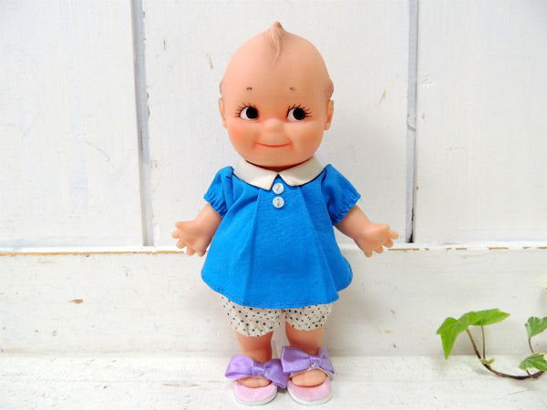 キューピー カメオ社・青い ブラウス・ヴィンテージ・ラバードール 人形