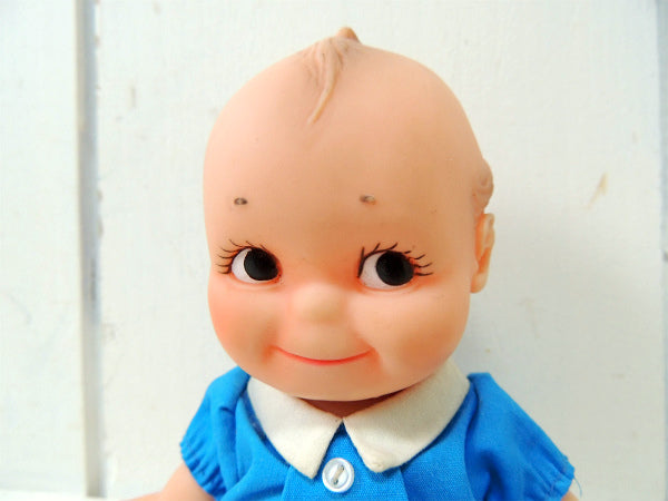 キューピー カメオ社・青い ブラウス・ヴィンテージ・ラバードール 人形