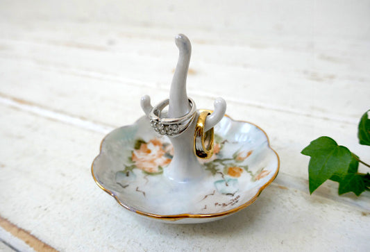 薔薇のハンドペイント・フランス磁器・アンティーク・リングホルダー・リングツリー・指輪ホルダー