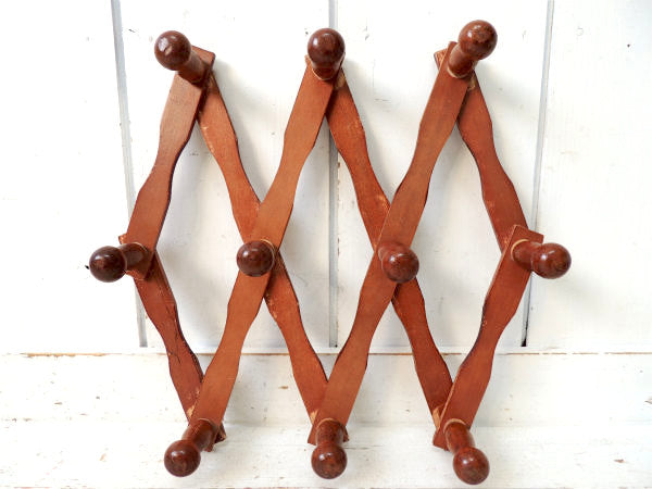 【レトロ可愛いデザイン】古い木製・ジャバラ式・アンティーク・ハットラック/コートフック USA