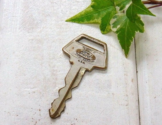 【Ford・フォード・MOTOR】鍵・アメリカ・ビンテージ・自動車キー・アメ車