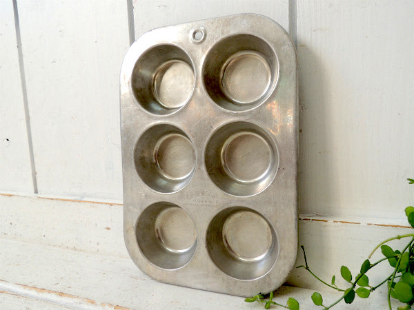 【COMET社・6穴】アルミ製・ヴィンテージ・マフィンモールド/菓子型USA