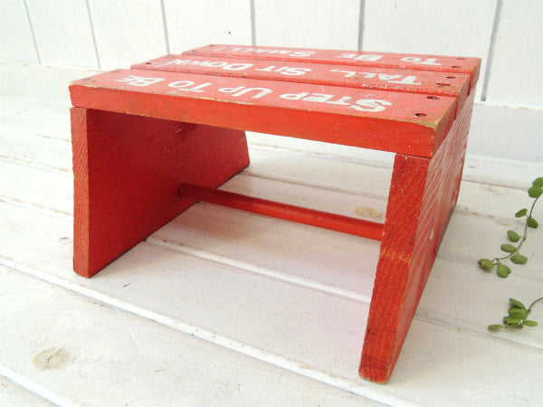 USA!英文字入りの赤色・ヴィンテージ・木製ステップスツール/踏み台/子供イス