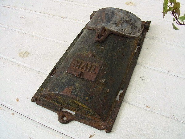 黒色のキャストアイアン製・アンティーク・メールボックス/郵便受け/ポスト USA