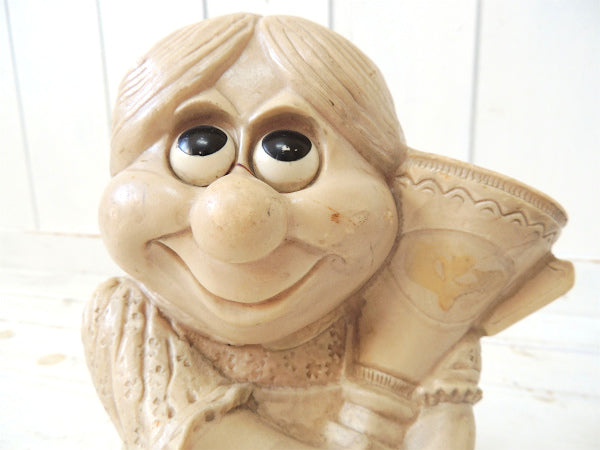 トロフィーを抱えたママ・ビッグサイズ・60’s・ヴィンテージ・ドール/人形