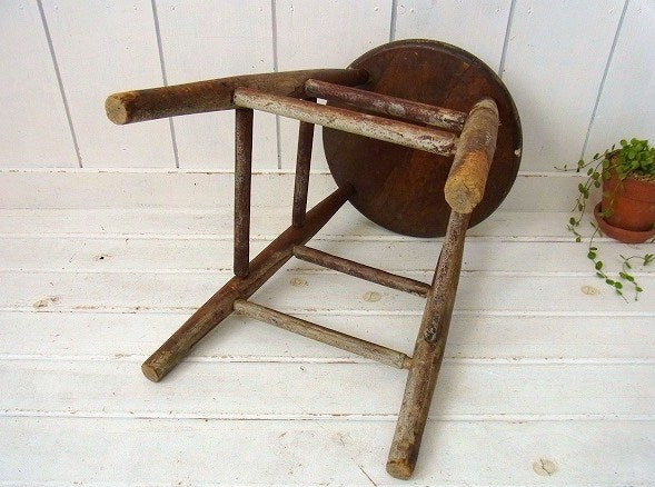 白いペンキの付いたアンティーク・木製スツール/チェア/ラウンドスツール/丸イス USA