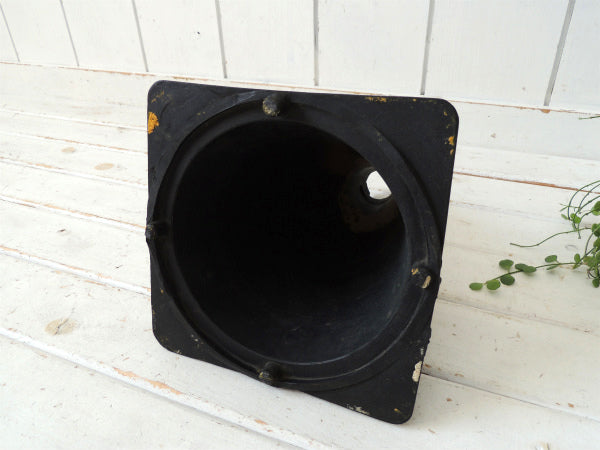 KEEP OFF・WET PAINTロードコーン・ロサンゼルス・ヴィンテージ 道路標識・サイン・看板