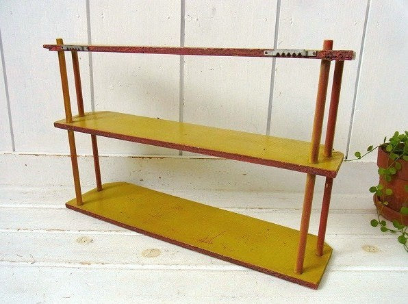 シャビーな木製のアンティーク・3段シェルフ/飾り棚/ウォールシェルフ USA