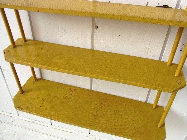 シャビーな木製のアンティーク・3段シェルフ/飾り棚/ウォールシェルフ USA