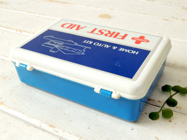 【FIRST AID】HOME&AUTO・家&車用・プラスティック製・ヴィンテージ・救急箱 USA