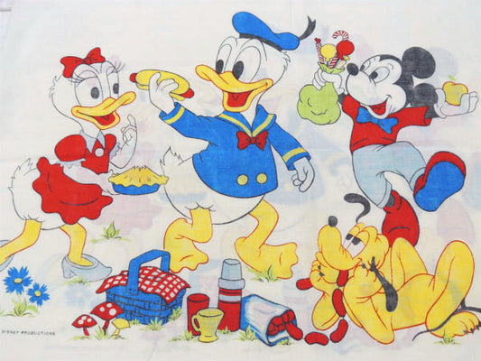 【ミッキー&フレンズ】可愛いピクニック柄・ヴィンテージ・ピロケース/枕カバー