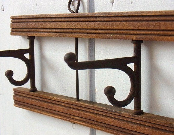 【木製×アイアン製】シャビーなアンティーク・壁掛け・4連ウォールフック・ハットラック・コートフック