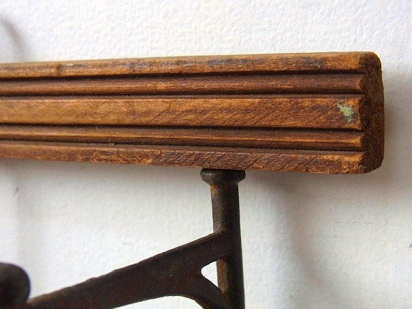 【木製×アイアン製】シャビーなアンティーク・壁掛け・4連ウォールフック・ハットラック・コートフック