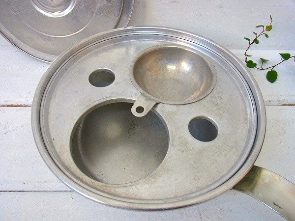 【WEAR-EVER】ポーチドエッグ・ヴィンテージ・アルミパン・鍋・USA・キッチン雑貨・調理器具