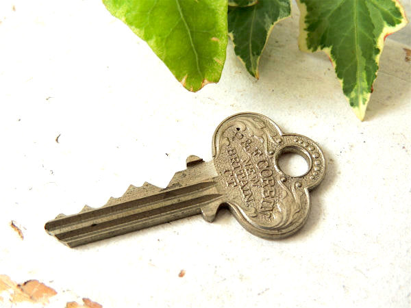 【模様の素敵な鍵・P&F】古鍵・USA・アンティーク・キー・Key・NEW BRITAIN