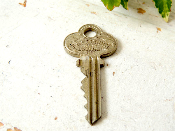 【模様の素敵な鍵・P&F】古鍵・USA・アンティーク・キー・Key・NEW BRITAIN