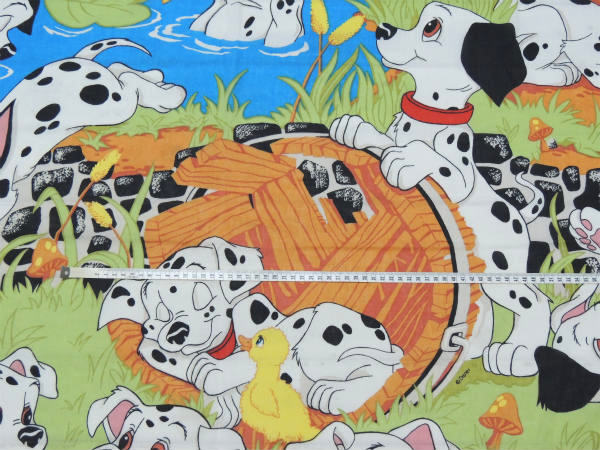 【101匹わんちゃん】ディズニー・池遊び柄・ヴィンテージ・ユーズドシーツ(ボックスタイプ) USA